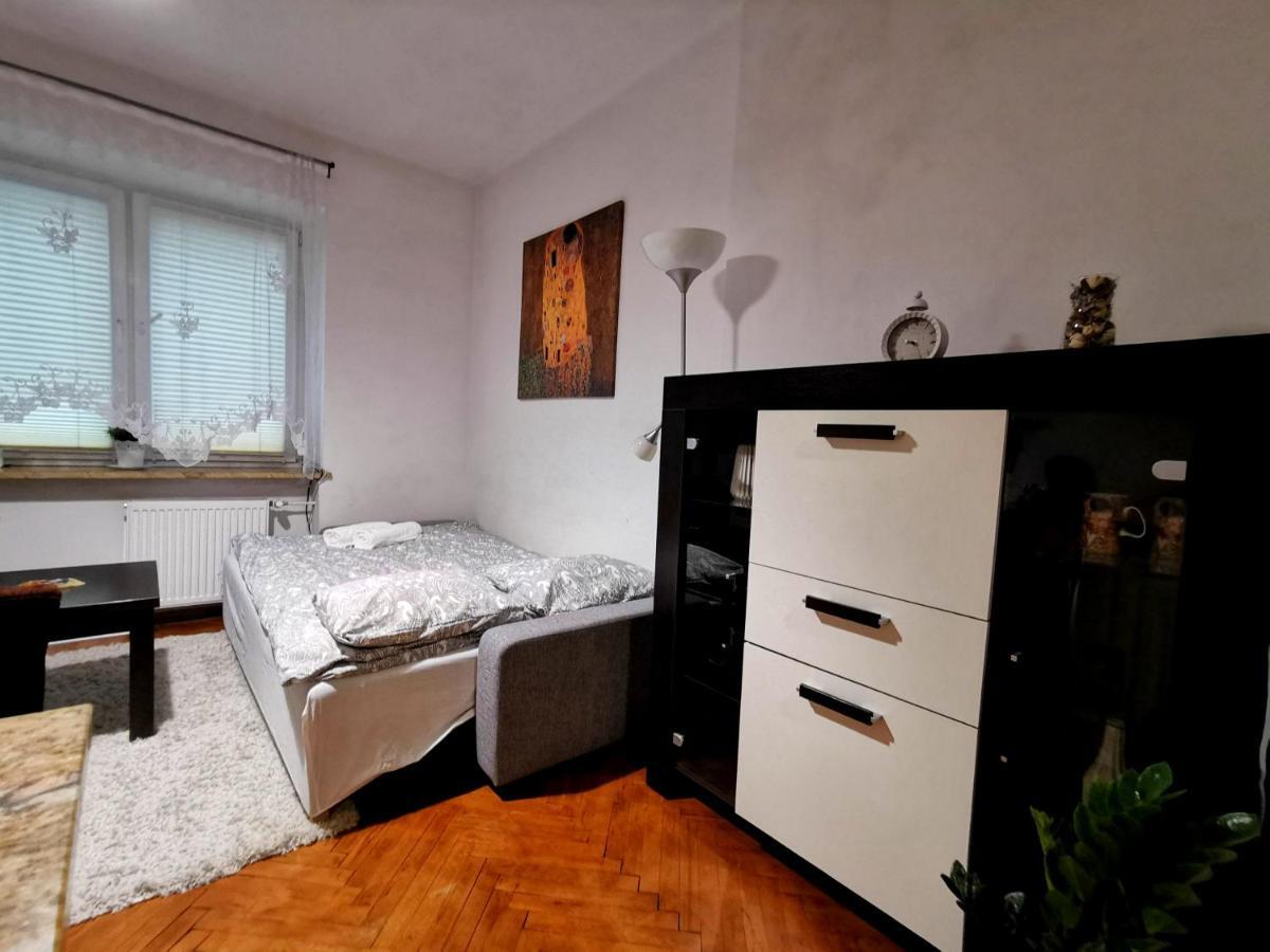 Krakow Centrum Gurgacza Apartments Bagian luar foto